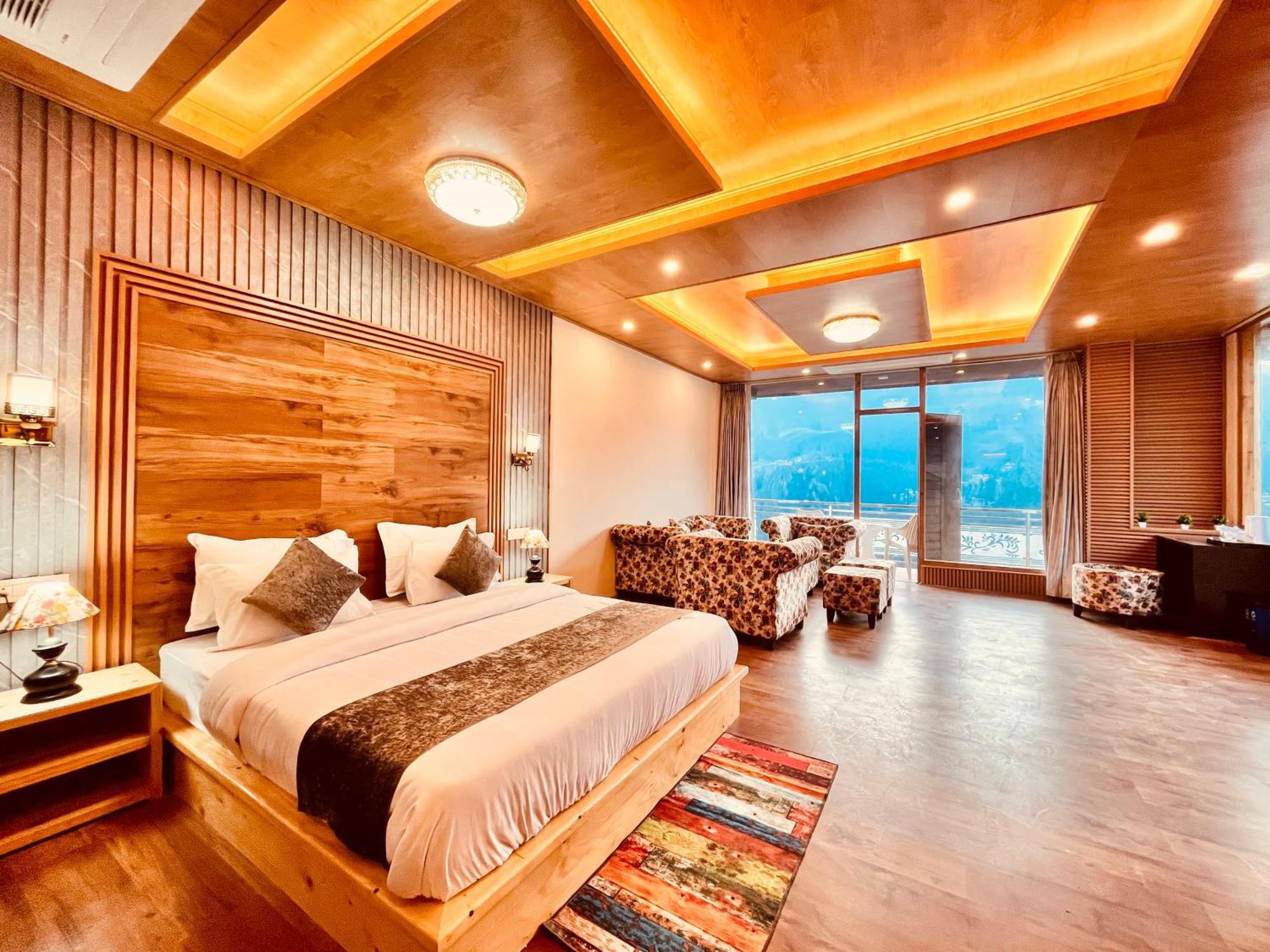 Naina Deventure Resort, Manali - Premium Rooms With Centrally Heated & Scenic View Eksteriør billede